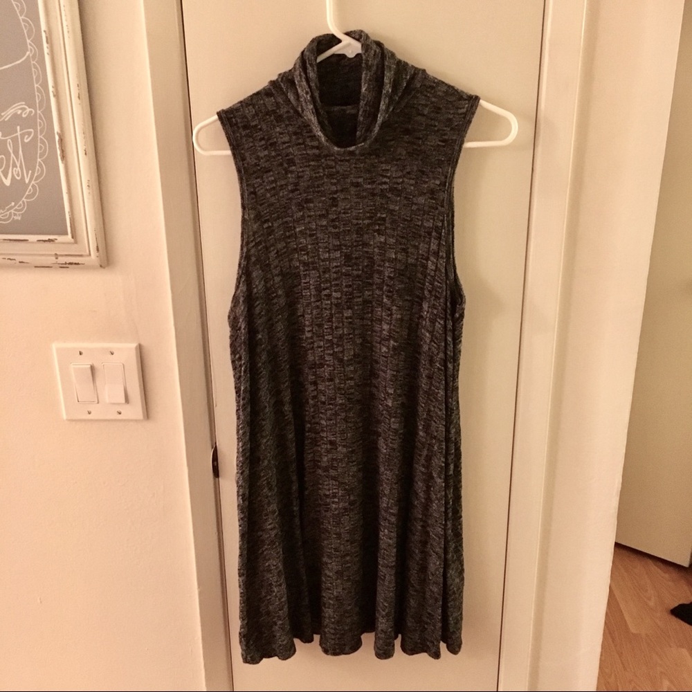Turtleneck sleeveless sweater dress